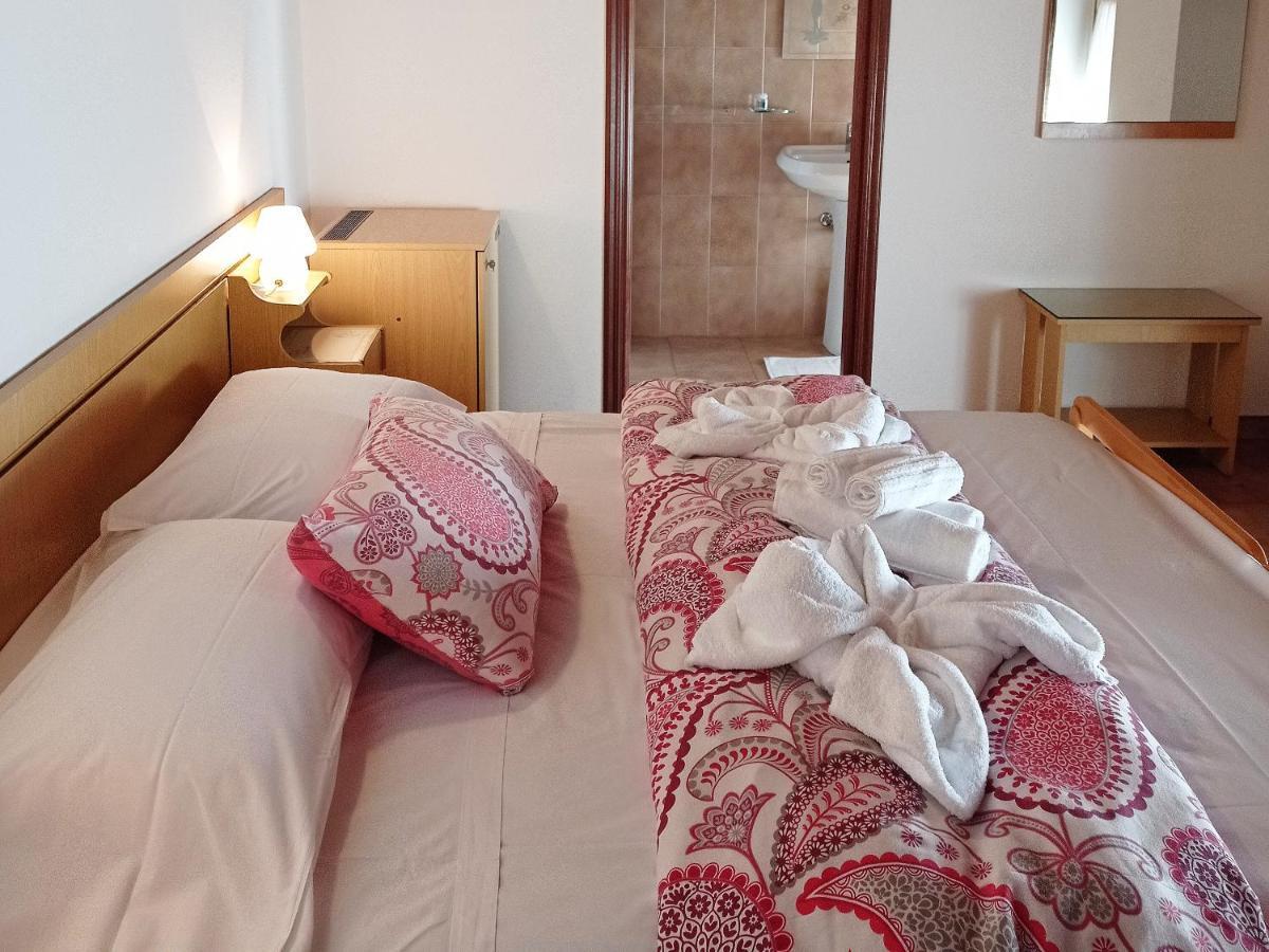 Mini hotel Quincinetto エクステリア 写真